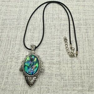 New Natural Abalone Pendant Necklace on Leather Cord